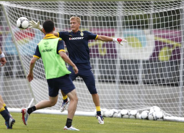 Η… τιμωρία του σουηδού τερματοφύλακα από τους συμπαίκτες του!